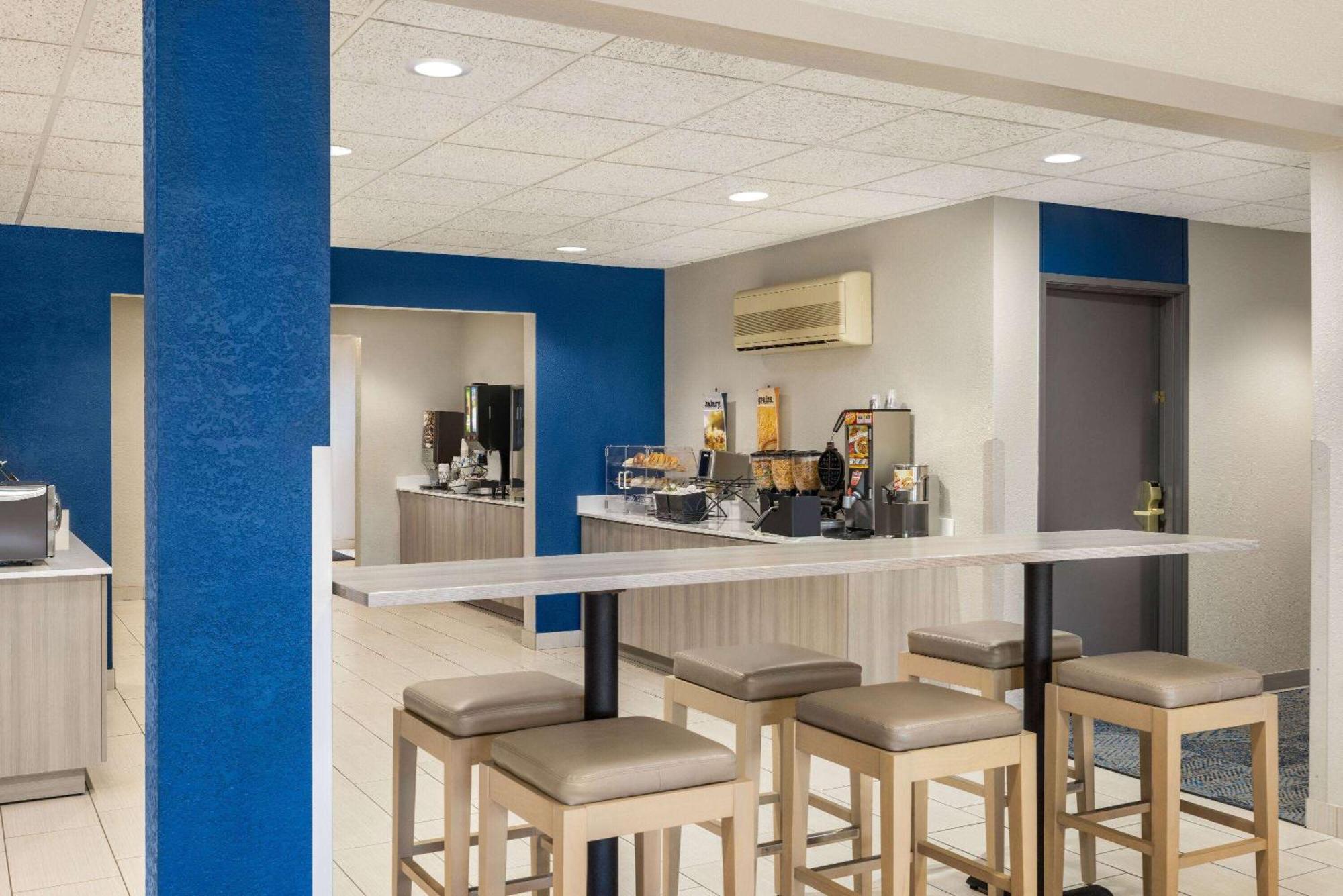 Microtel Inn & Suites By Wyndham New Ulm Dış mekan fotoğraf