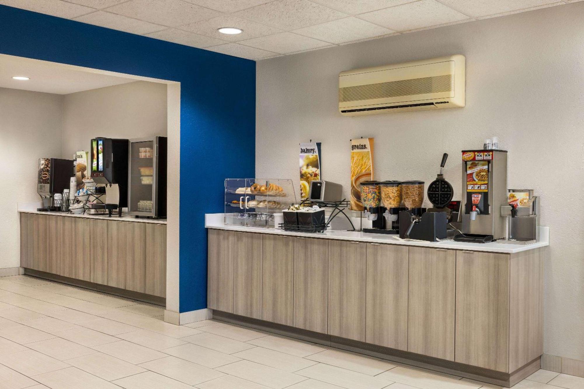 Microtel Inn & Suites By Wyndham New Ulm Dış mekan fotoğraf