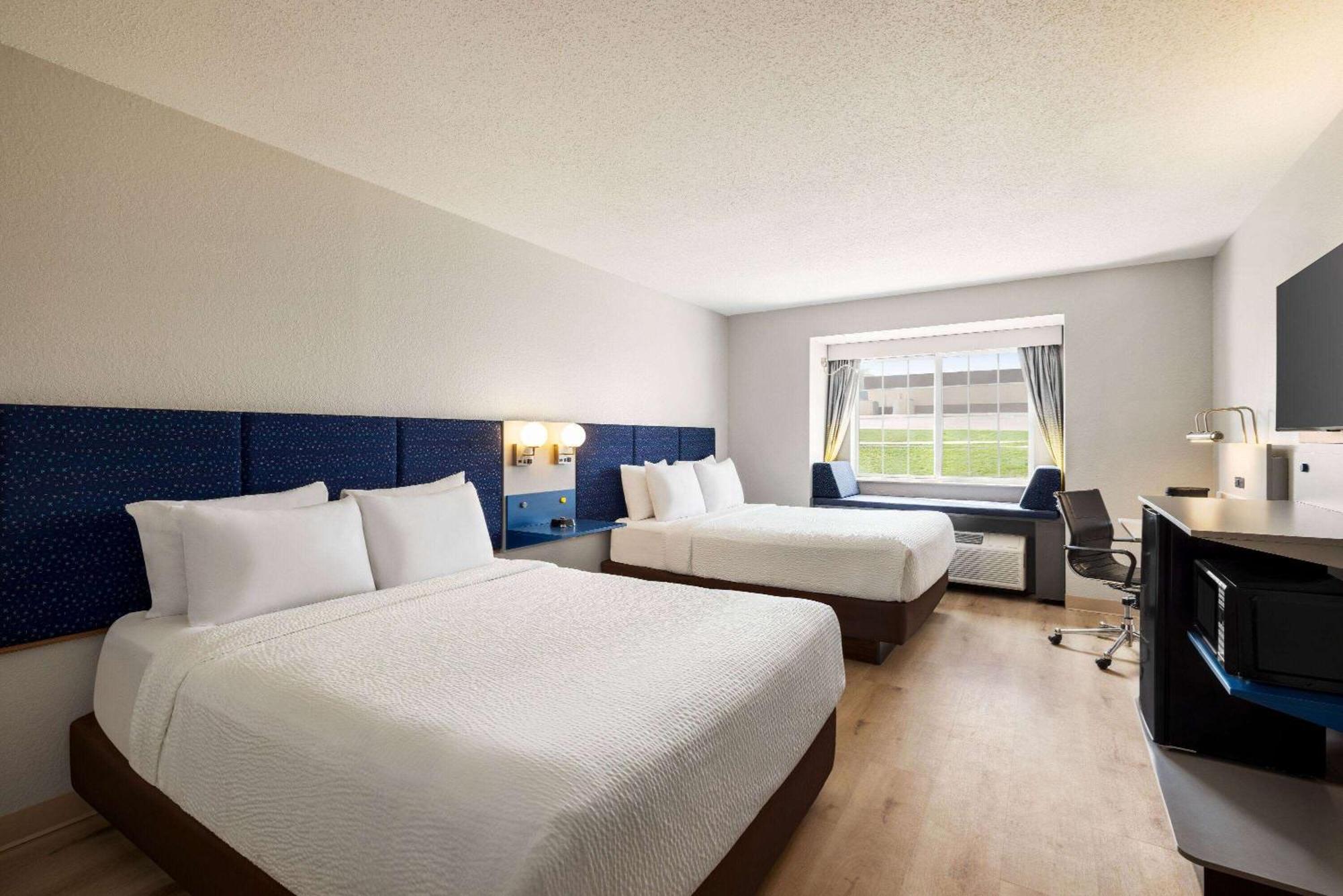 Microtel Inn & Suites By Wyndham New Ulm Dış mekan fotoğraf