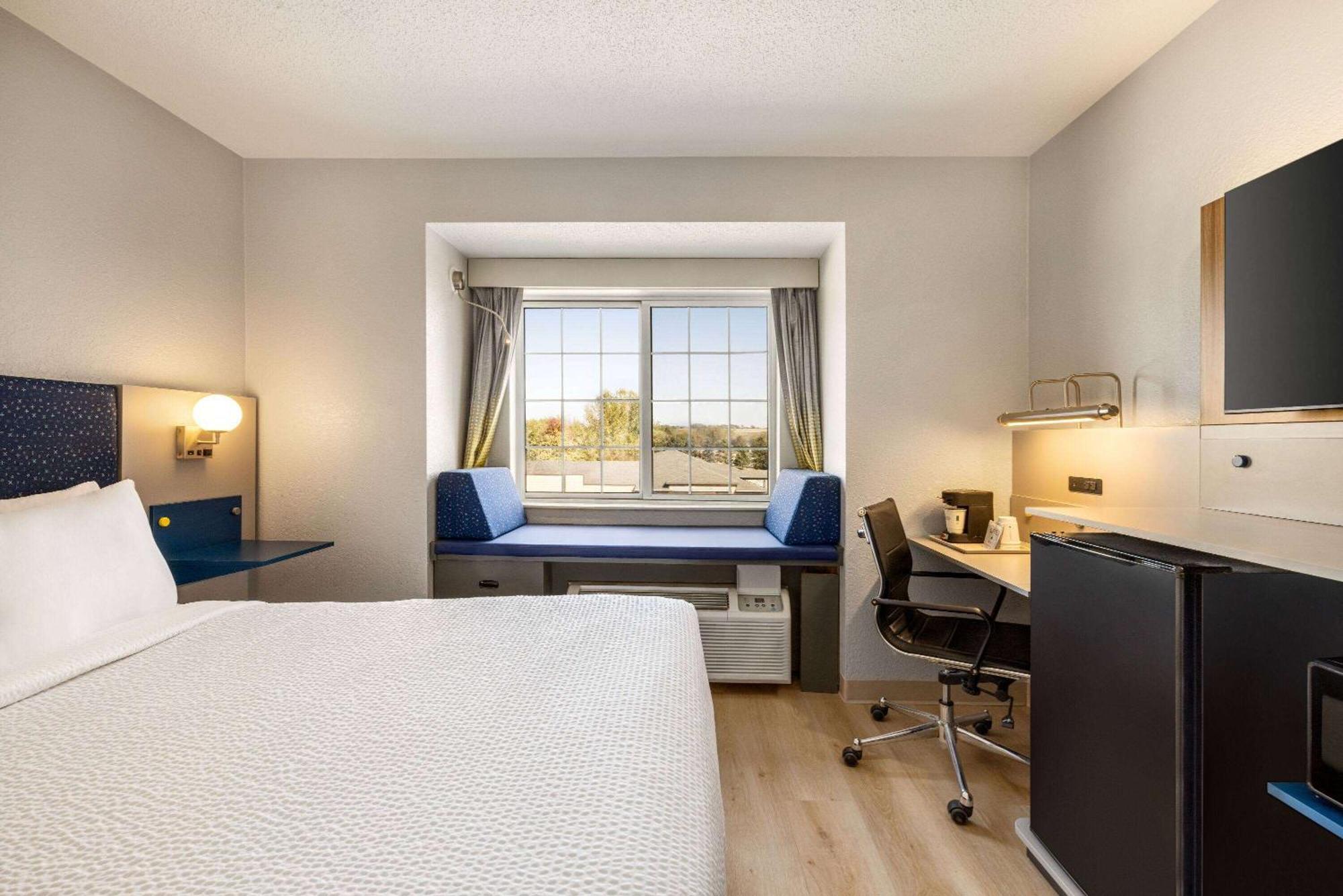 Microtel Inn & Suites By Wyndham New Ulm Dış mekan fotoğraf