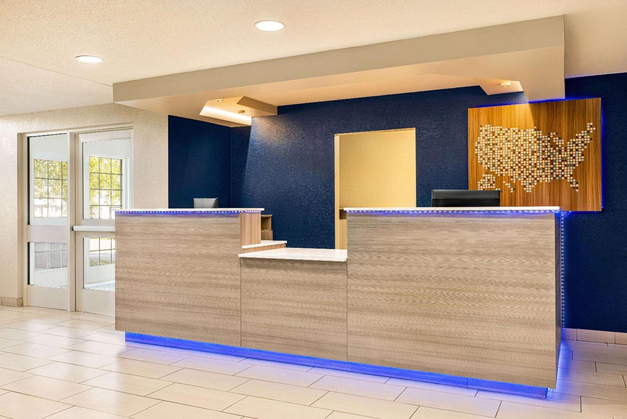 Microtel Inn & Suites By Wyndham New Ulm Dış mekan fotoğraf
