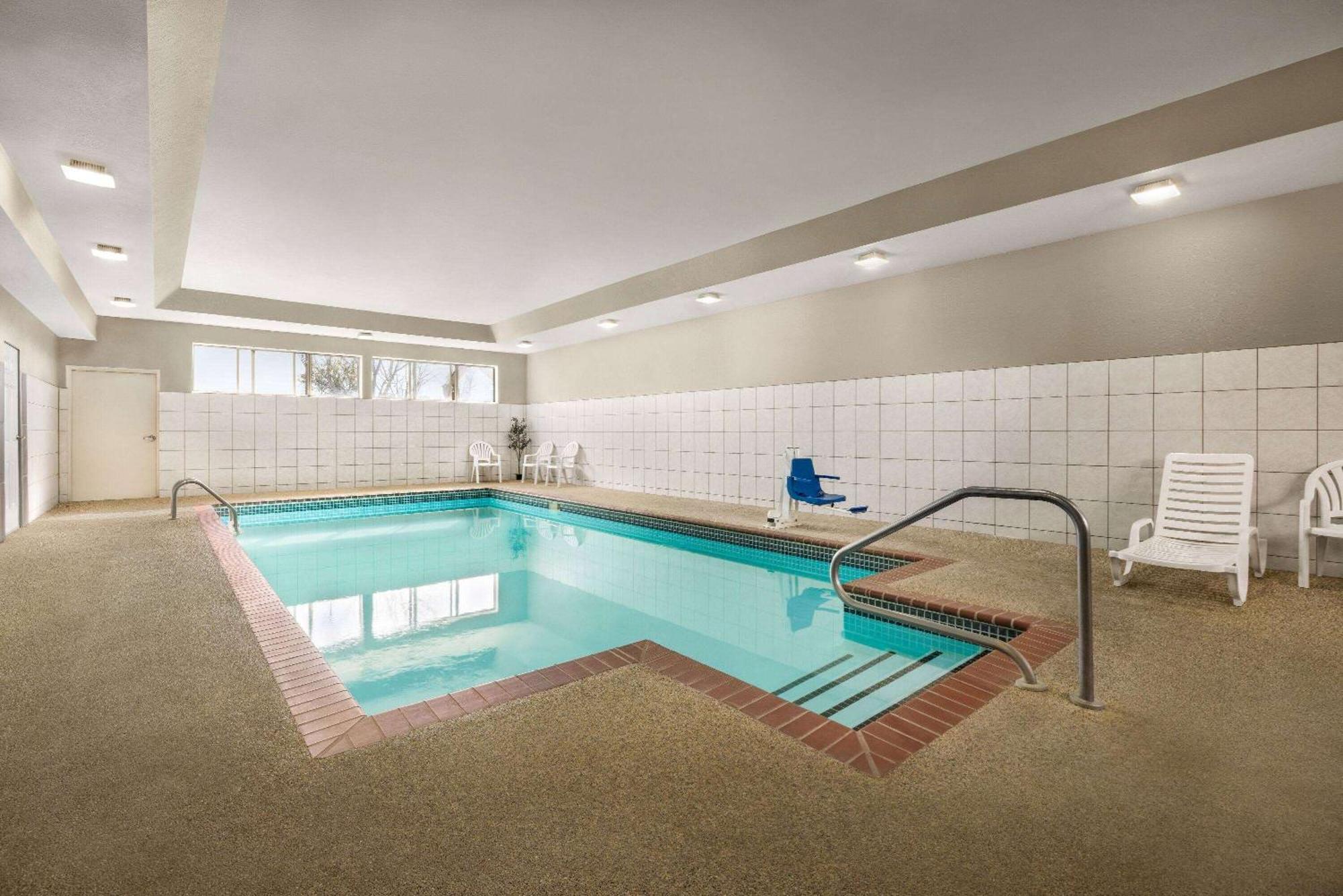 Microtel Inn & Suites By Wyndham New Ulm Dış mekan fotoğraf