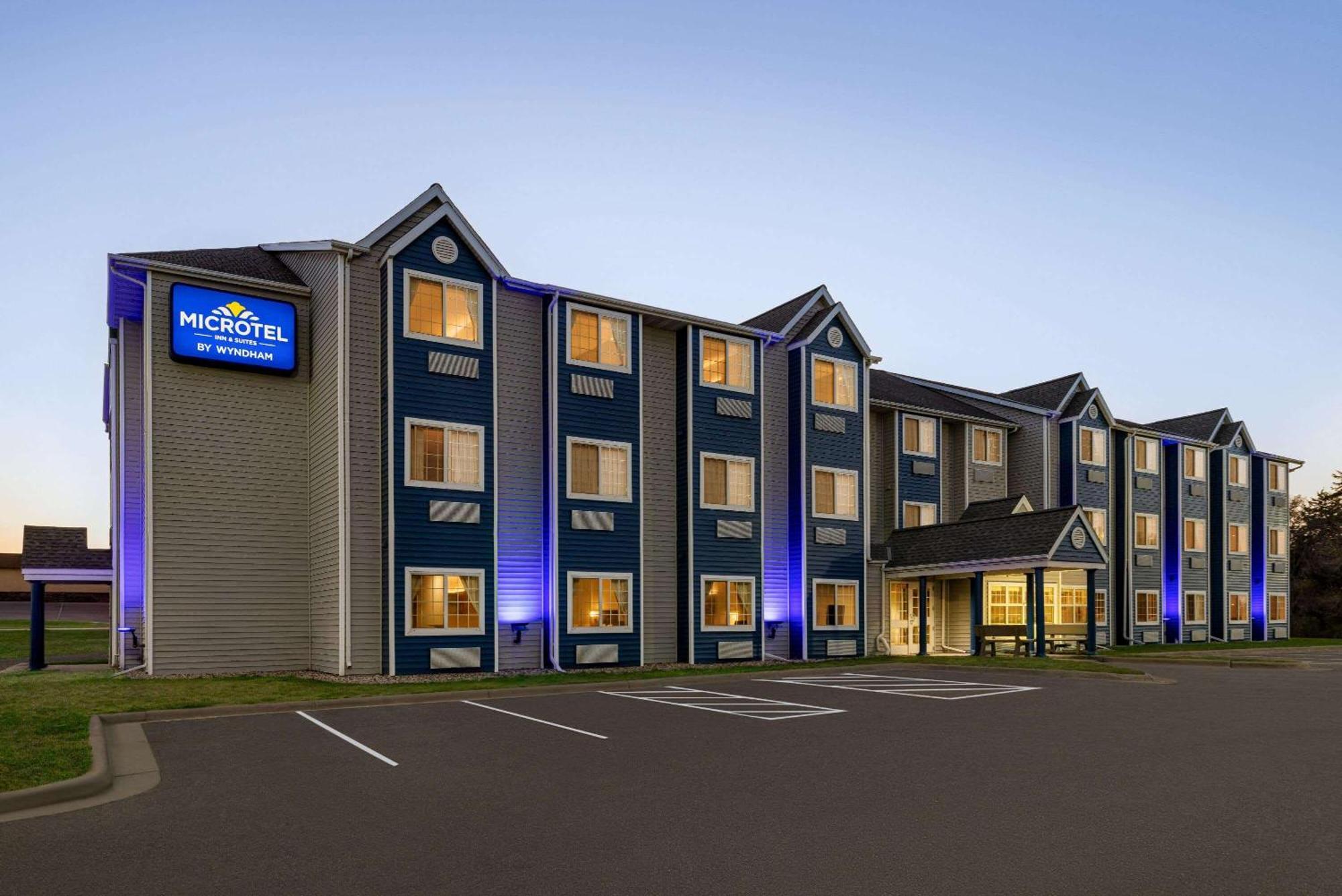Microtel Inn & Suites By Wyndham New Ulm Dış mekan fotoğraf